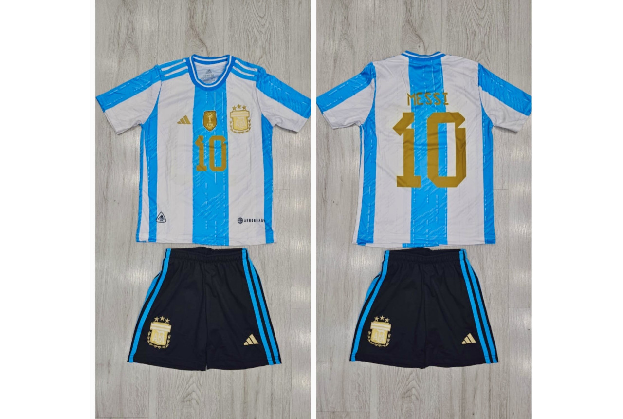 8370 Детски футболен комплект Argentina MESSI 10